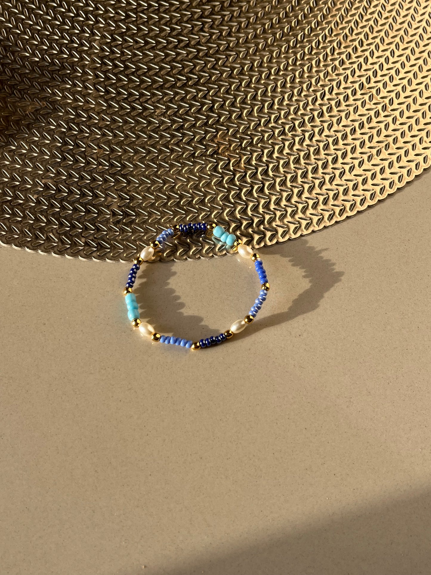 Plain beaded stretchable bracelet