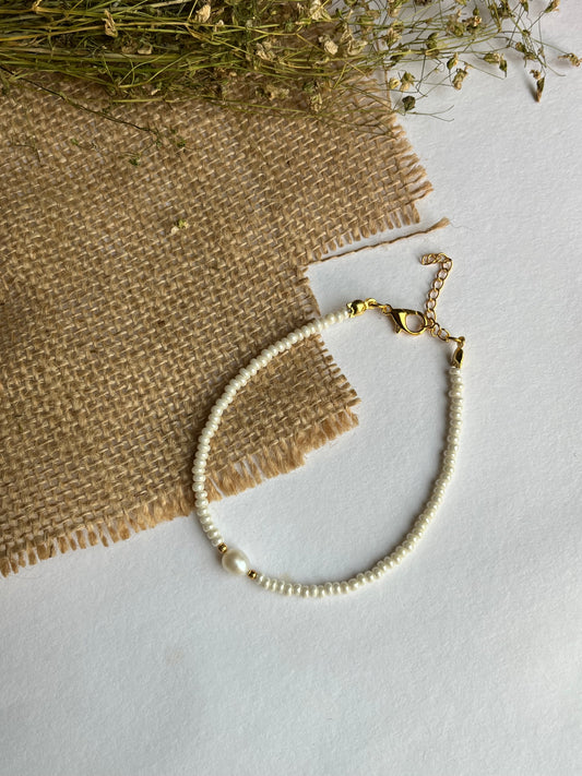 Freshwater pearl anklet