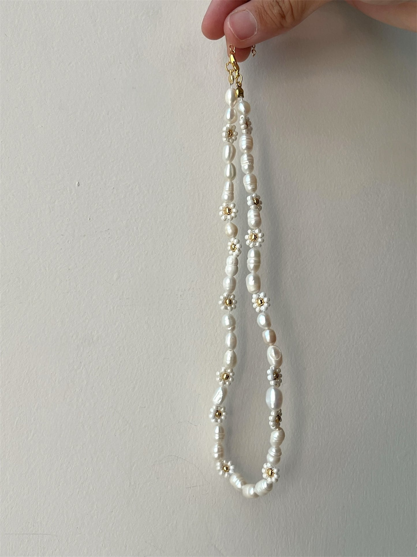 Freshwater Pearl Daisy necklace