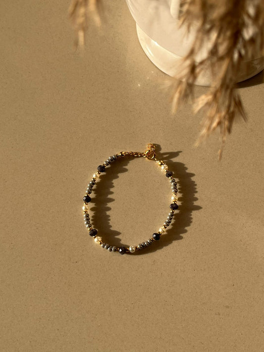 Black Onyx & Seed Bead Bracelet